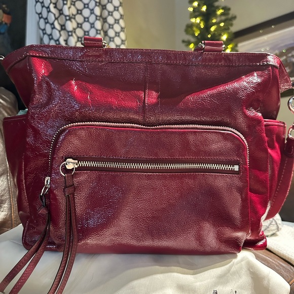 ⭐️#16002 Coach Oxblood Patent Leather Versatile Travel/Baby Tote with Change Pad - Picture 15 of 15